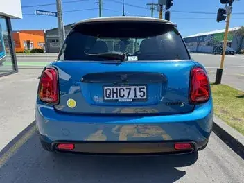 Mini Hatch 2023 photo 5