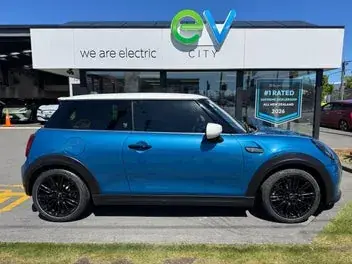 Mini Hatch 2023 photo 3