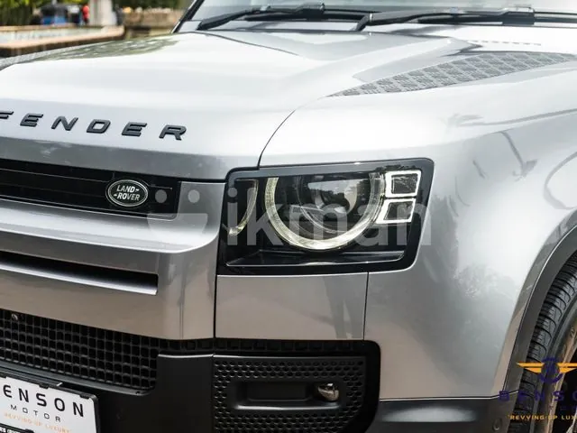 Land Rover Defender 2024 photo 3
