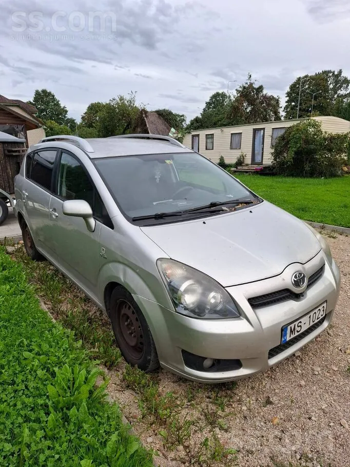 Toyota Corolla Verso 2008 photo 2