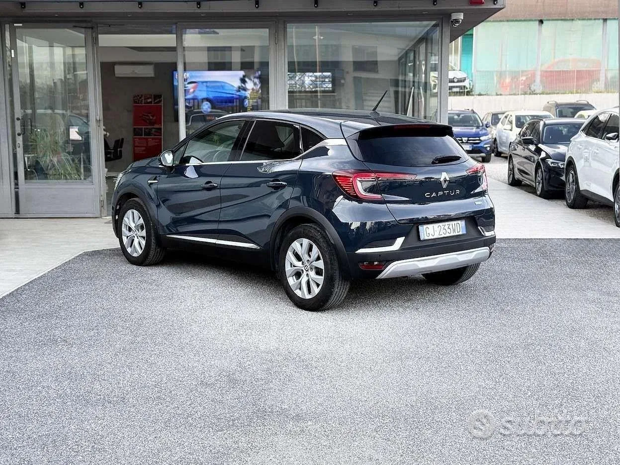 Renault Captur 2022 photo 4