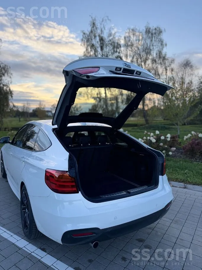 BMW 320 2016 photo 4