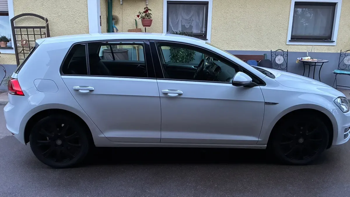 Volkswagen Golf 2015 photo 2
