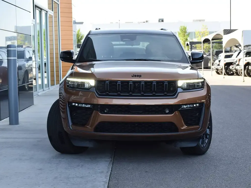 Jeep Grand Cherokee 2026 photo 2