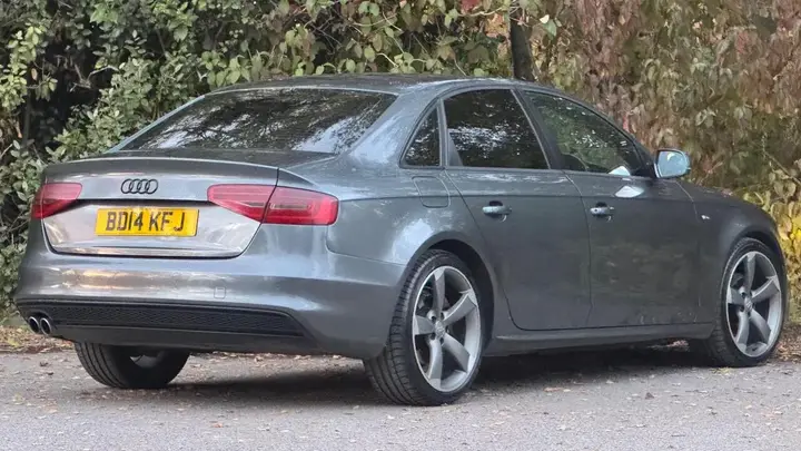Audi A4 2014 photo 4
