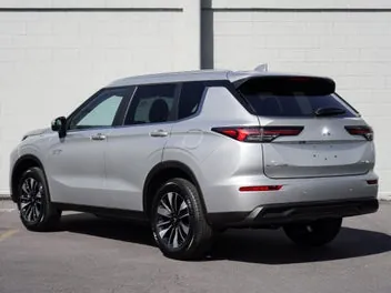 Mitsubishi Outlander 2026 photo 3