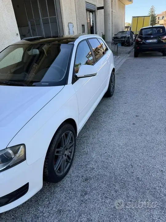 Audi A3 2009 photo 2