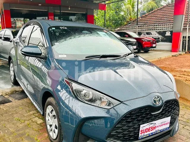 Toyota Yaris X