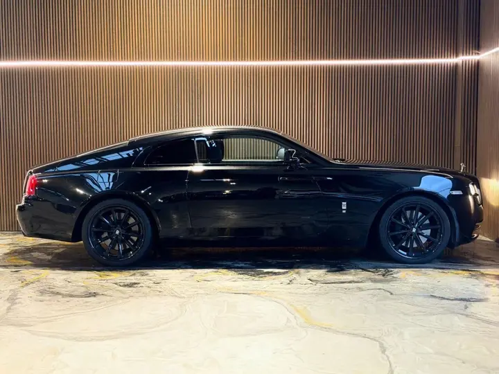 Rolls-Royce Wraith 2014 photo 2
