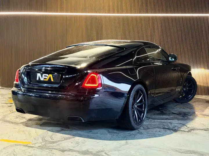Rolls-Royce Wraith 2014 photo 4
