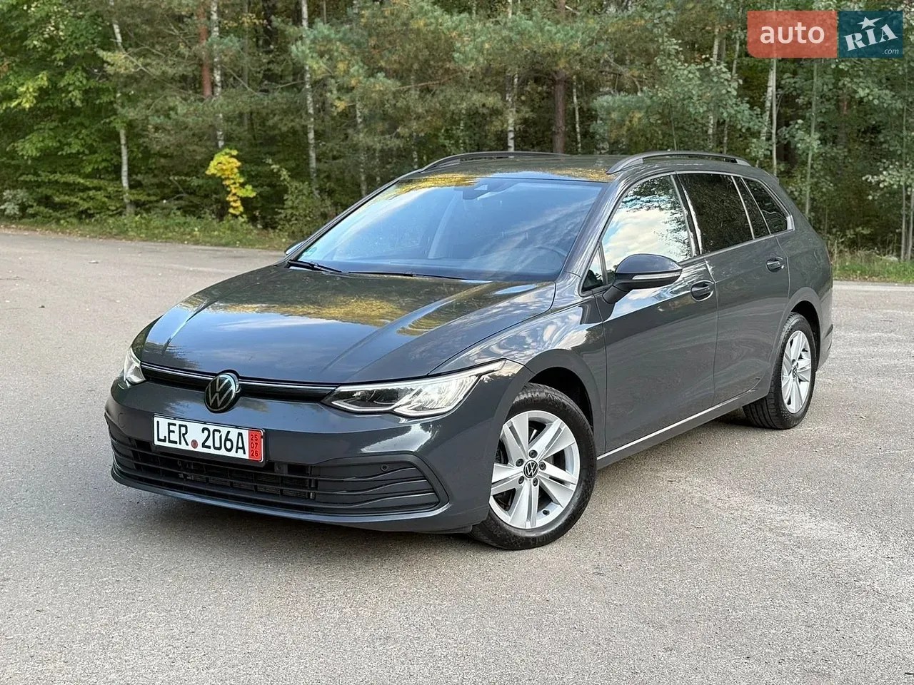 Volkswagen Golf 2022 photo 2