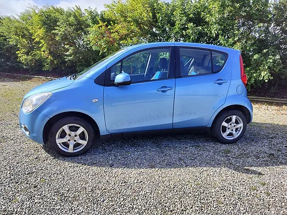 Opel Agila 2009 photo 2