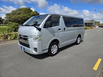Toyota Hiace 2021 photo 4