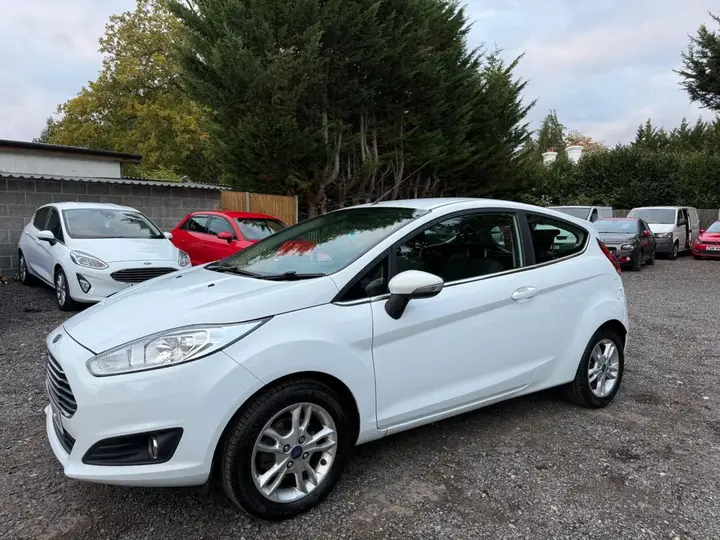 Ford Fiesta 2014 photo 3
