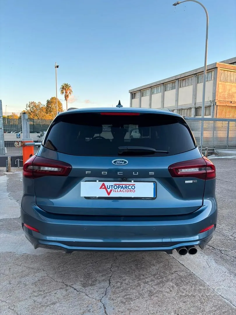 Ford Focus 2022 photo 4