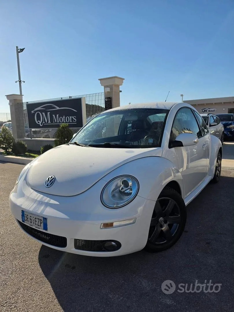 Volkswagen New Beetle