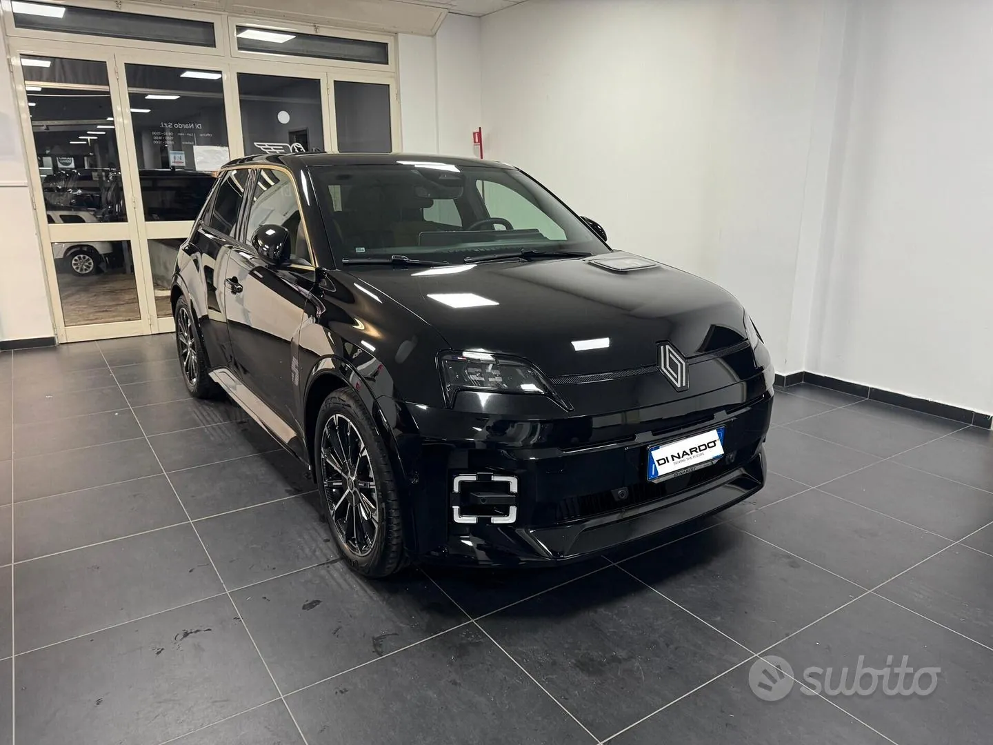 Renault 5 2025 photo 2