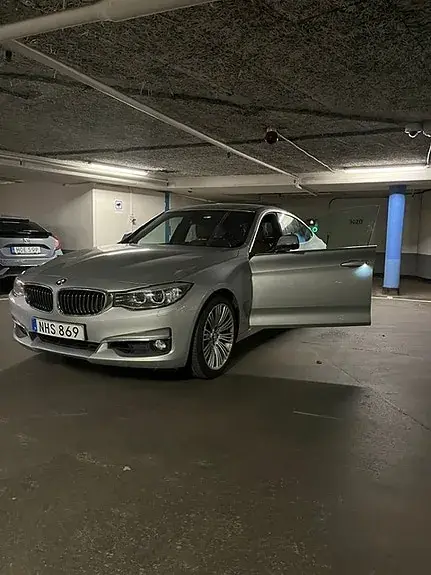 BMW 328I