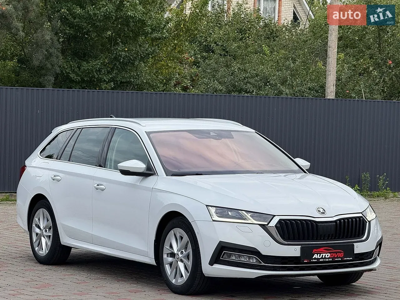 Skoda Octavia 2023 photo 2