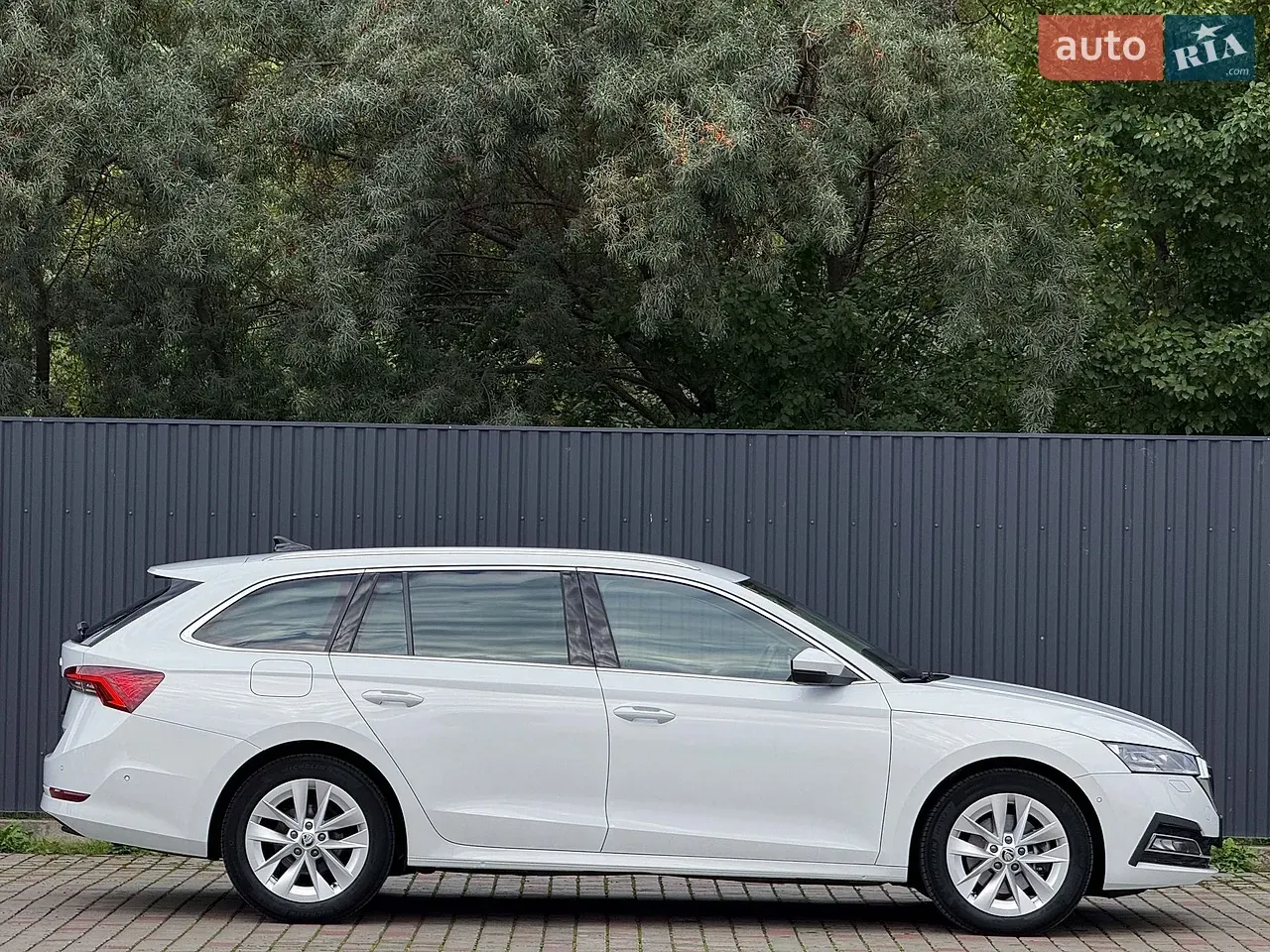 Skoda Octavia 2023 photo 3