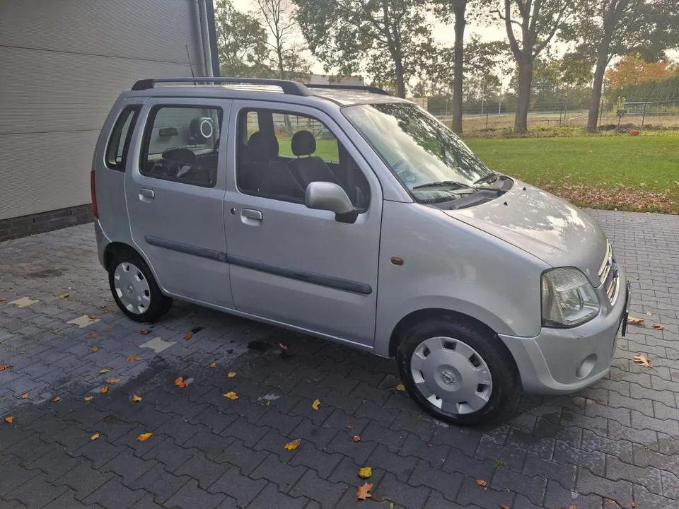 Opel Agila