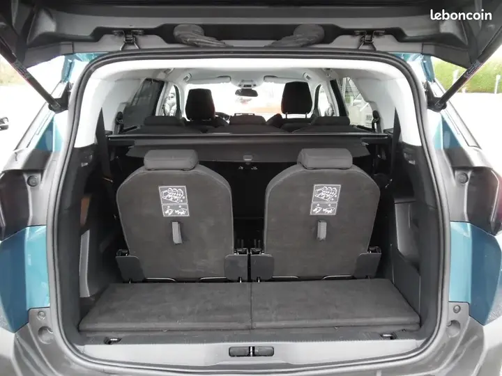 Peugeot 5008 2019 photo 5