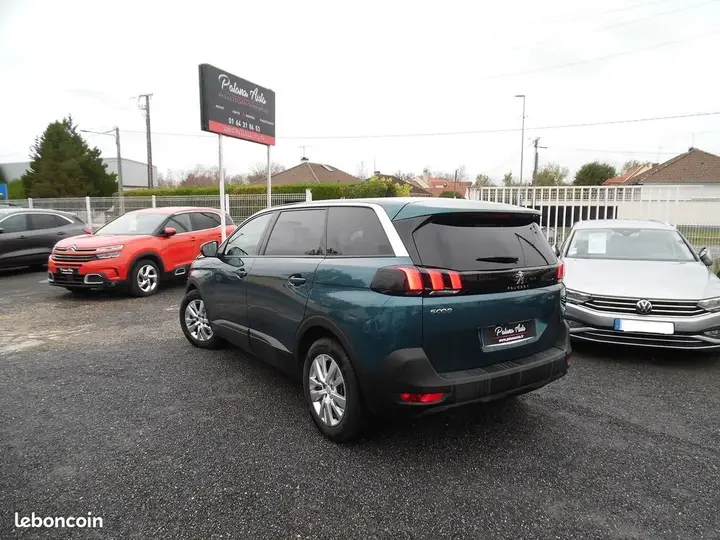 Peugeot 5008 2019 photo 2