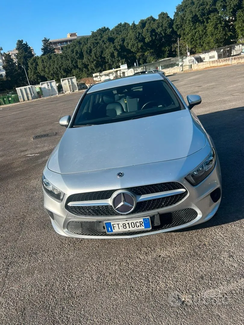 Mercedes-Benz A180