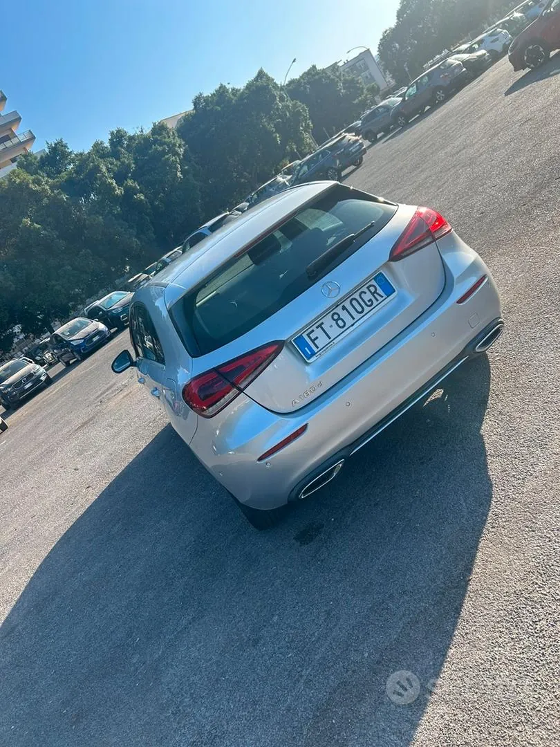 Mercedes-Benz A180 2019 photo 5
