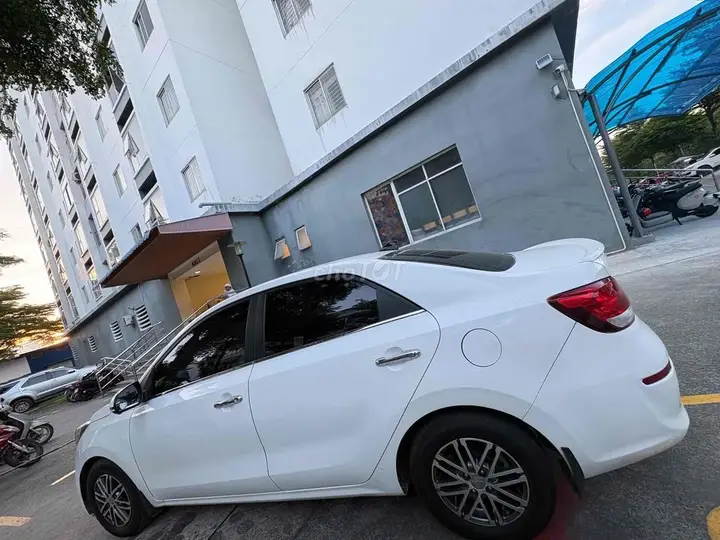 Kia Soluto 2021 photo 3
