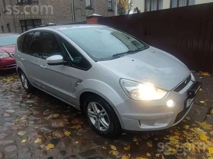 Ford S-Max