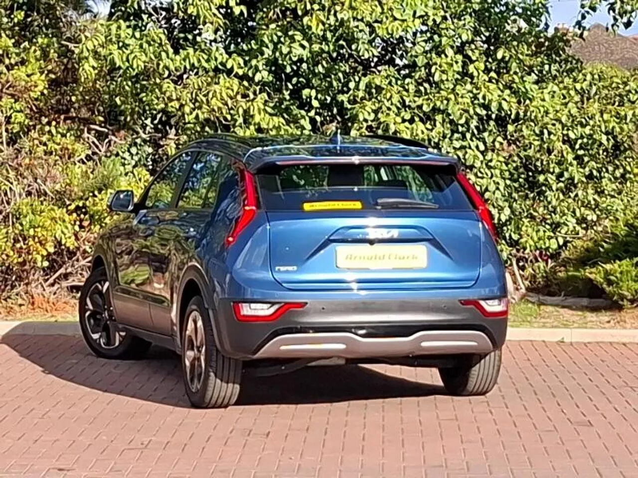 Kia Niro 2023 photo 2