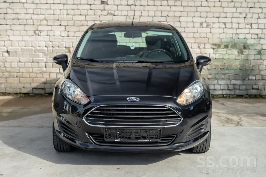 Ford Fiesta 2013 photo 2