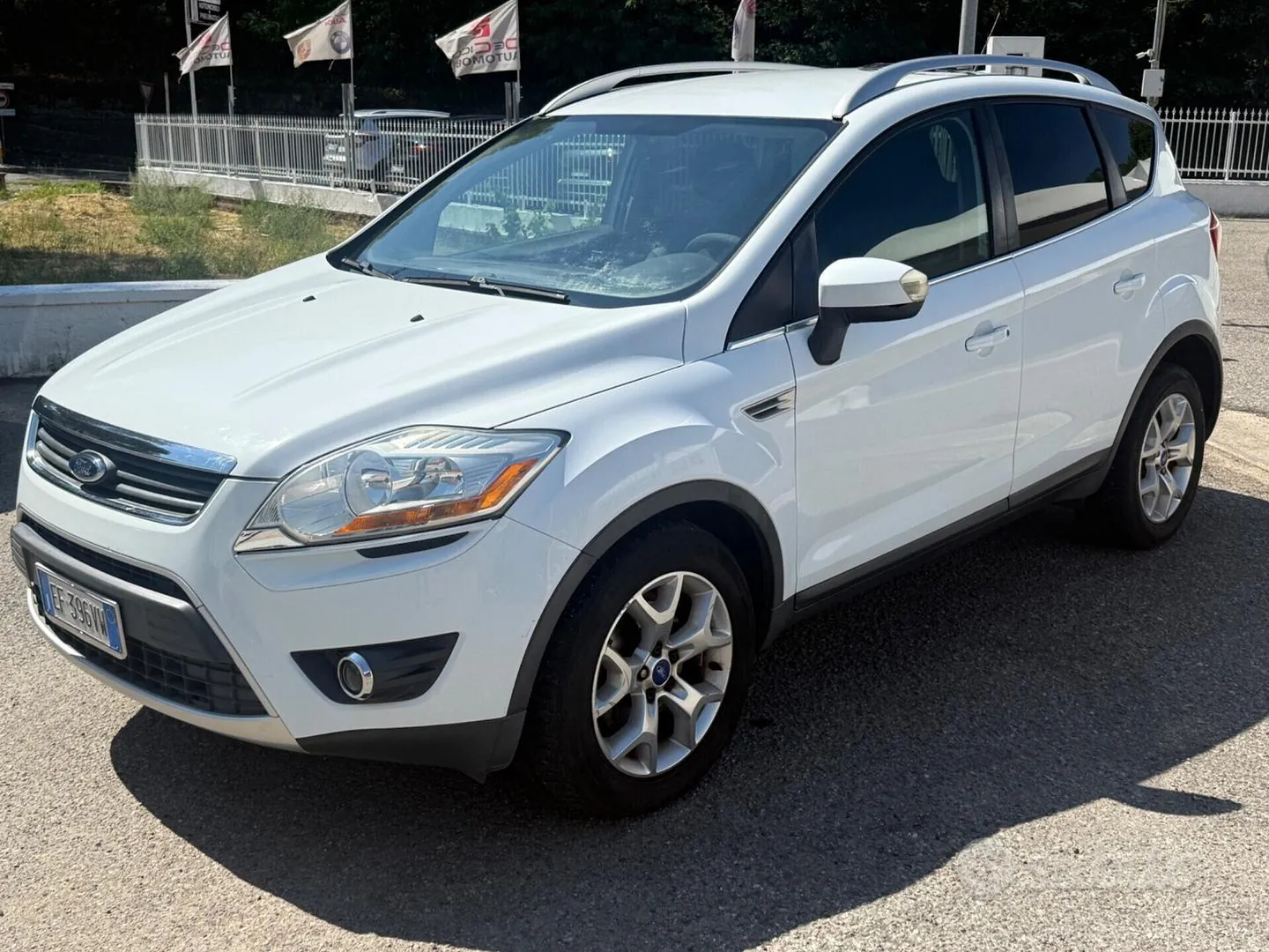 Ford Kuga 2010 photo 2