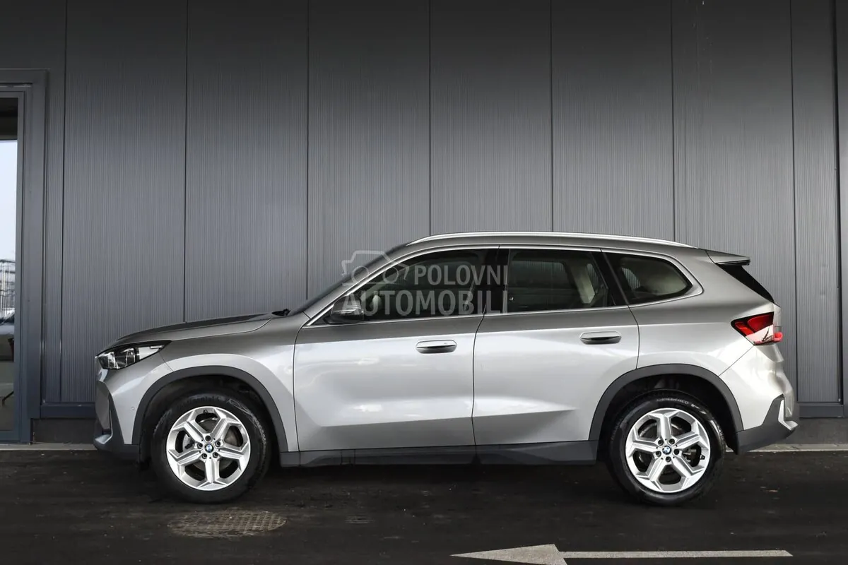 BMW X1 2023 photo 3