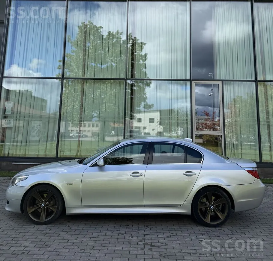 BMW 530 2003 photo 5