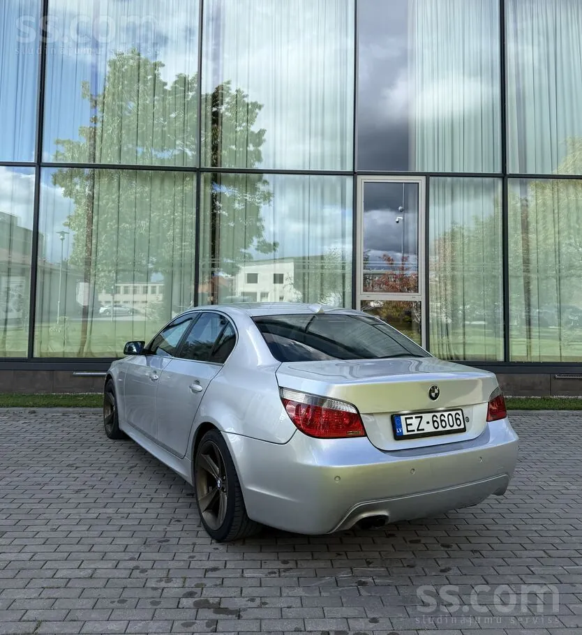 BMW 530 2003 photo 4