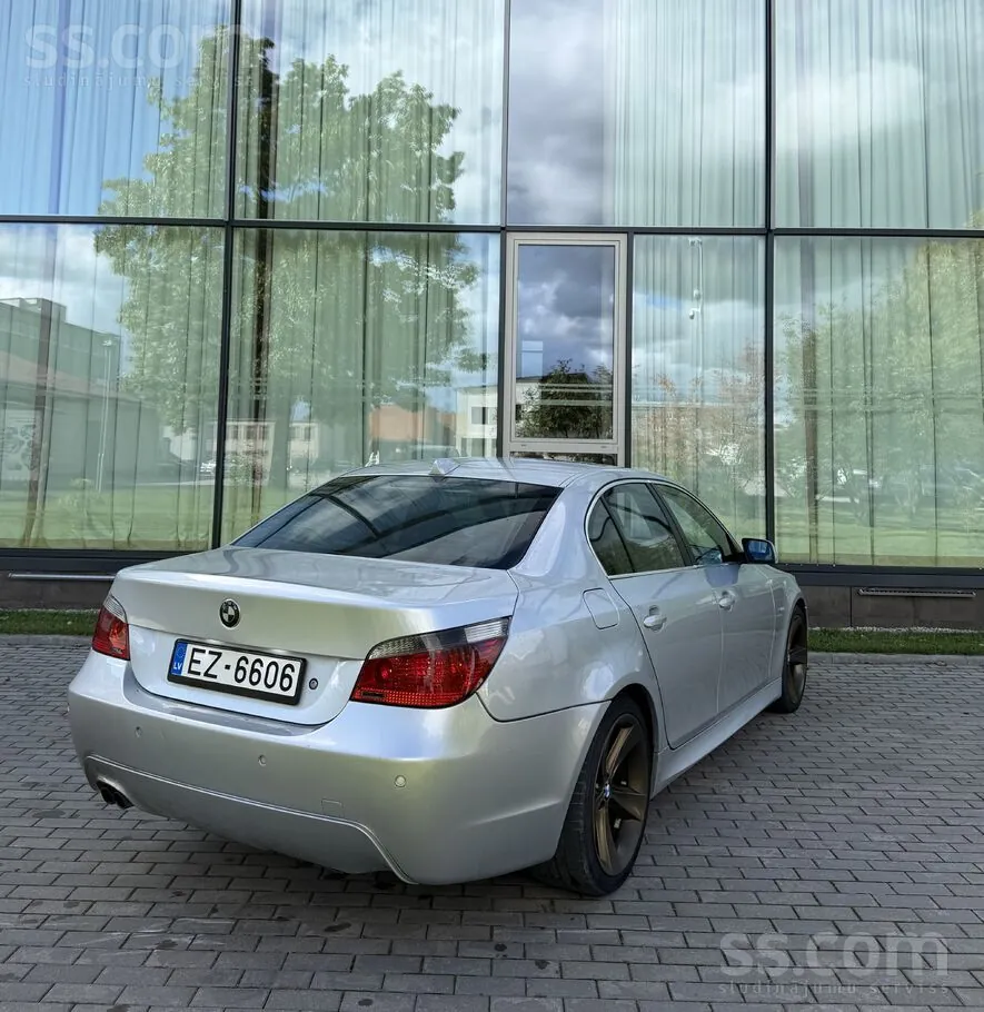 BMW 530 2003 photo 3