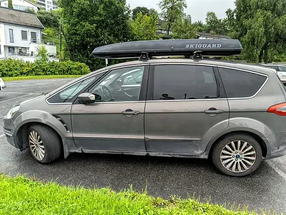 Ford S-Max 2013 photo 5