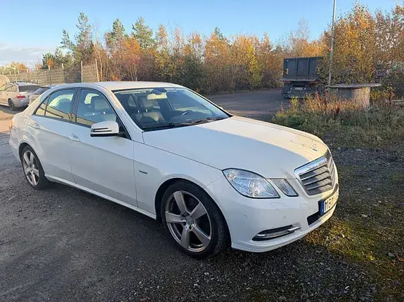 Mercedes-Benz E 200