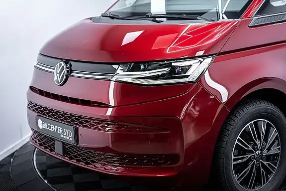 Volkswagen Multivan 2023 photo 2
