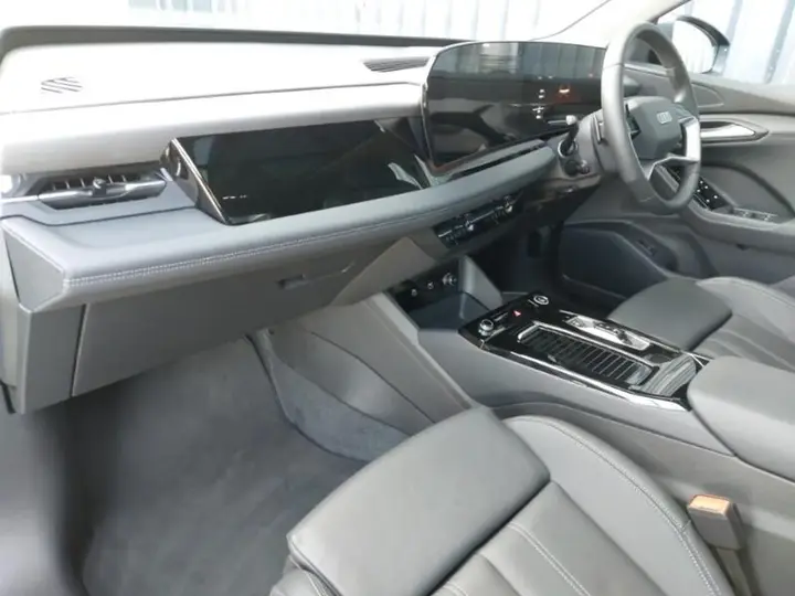 Audi Q6 E-Tron 2025 photo 5