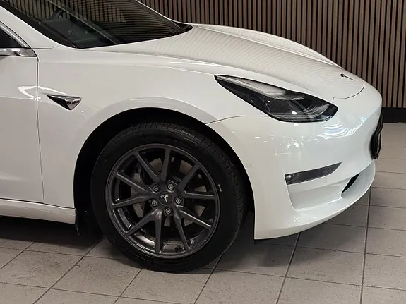 Tesla Model 3 2020 photo 4