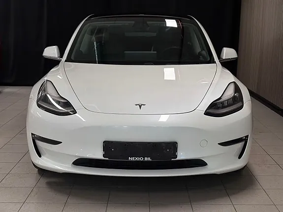 Tesla Model 3 2020 photo 2