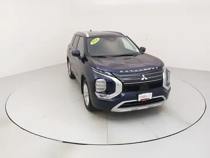 Mitsubishi Outlander 2024 photo 4