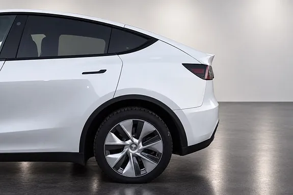 Tesla Model Y 2022 photo 4