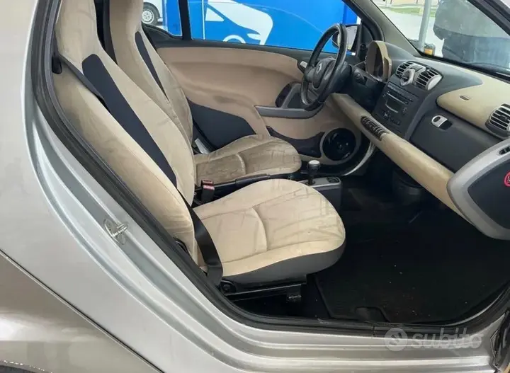 Smart Fortwo 2010 photo 3