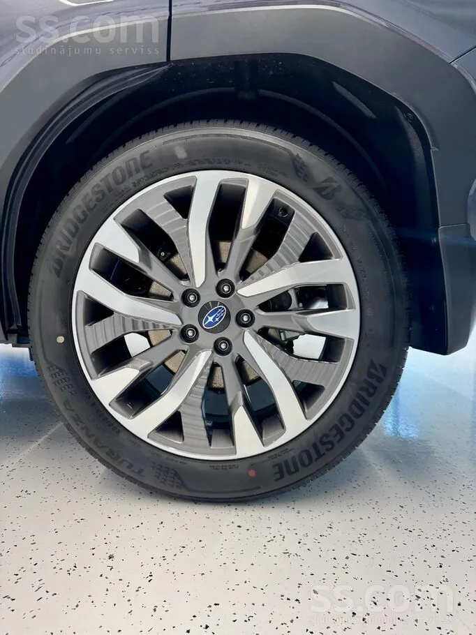 Subaru Forester 2025 photo 3