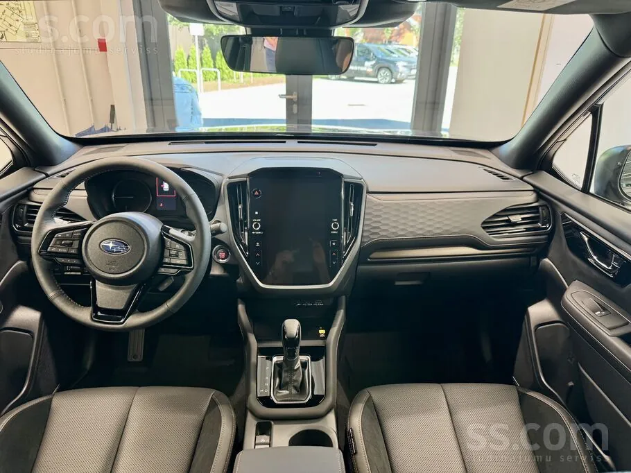 Subaru Forester 2025 photo 4