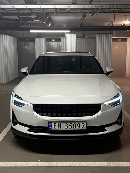 Polestar 2 2023 photo 2